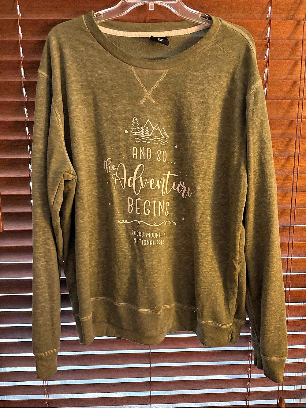 Ace USA Green Adventure Begins/Rocky Mountain National Park Graphic Sweatshirt 2